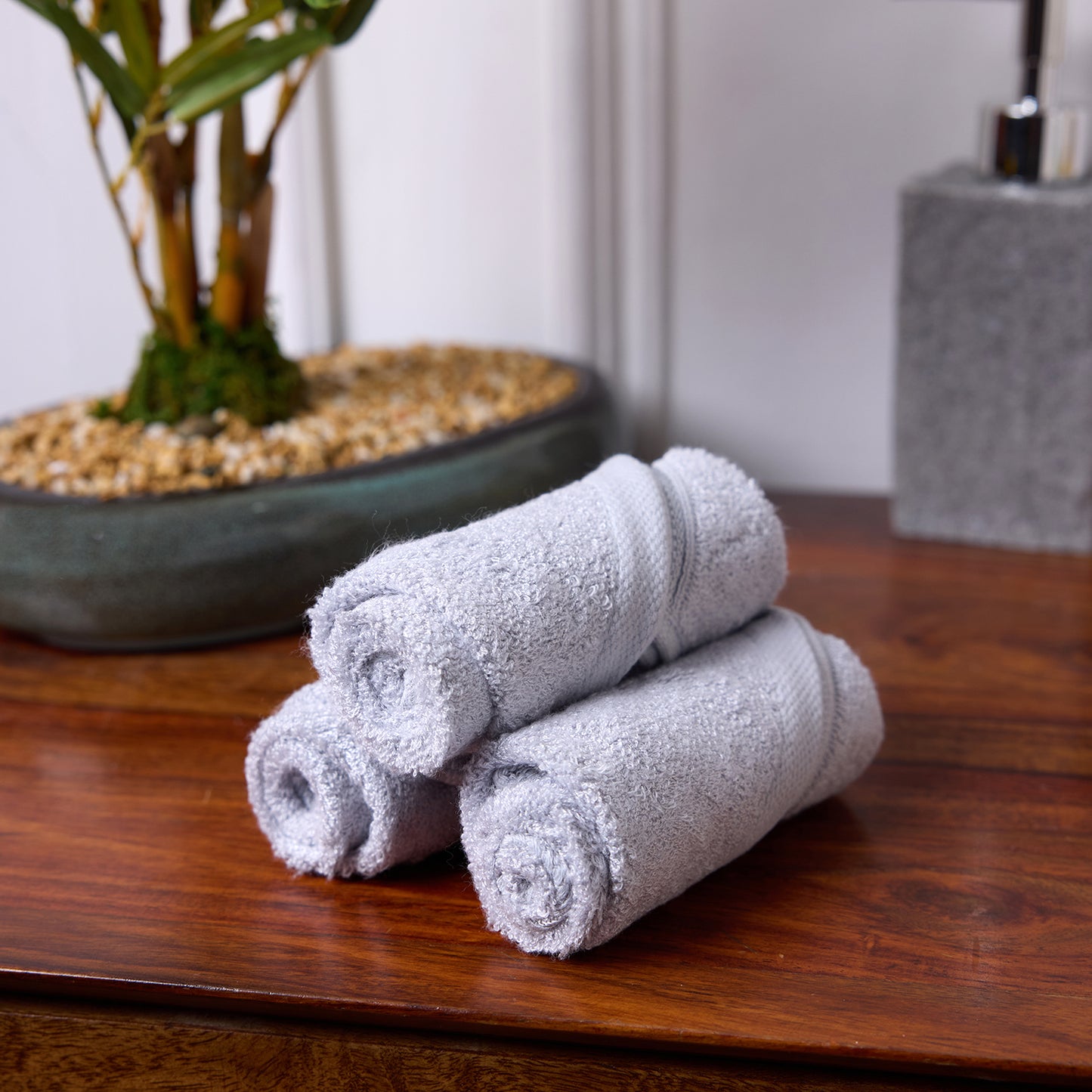 Bamboo Soul Bamboo Face Towel | Ultra Absorbent & Super Soft | 30 x 30 cm - 550 GSM | Pack of 3 – Grey